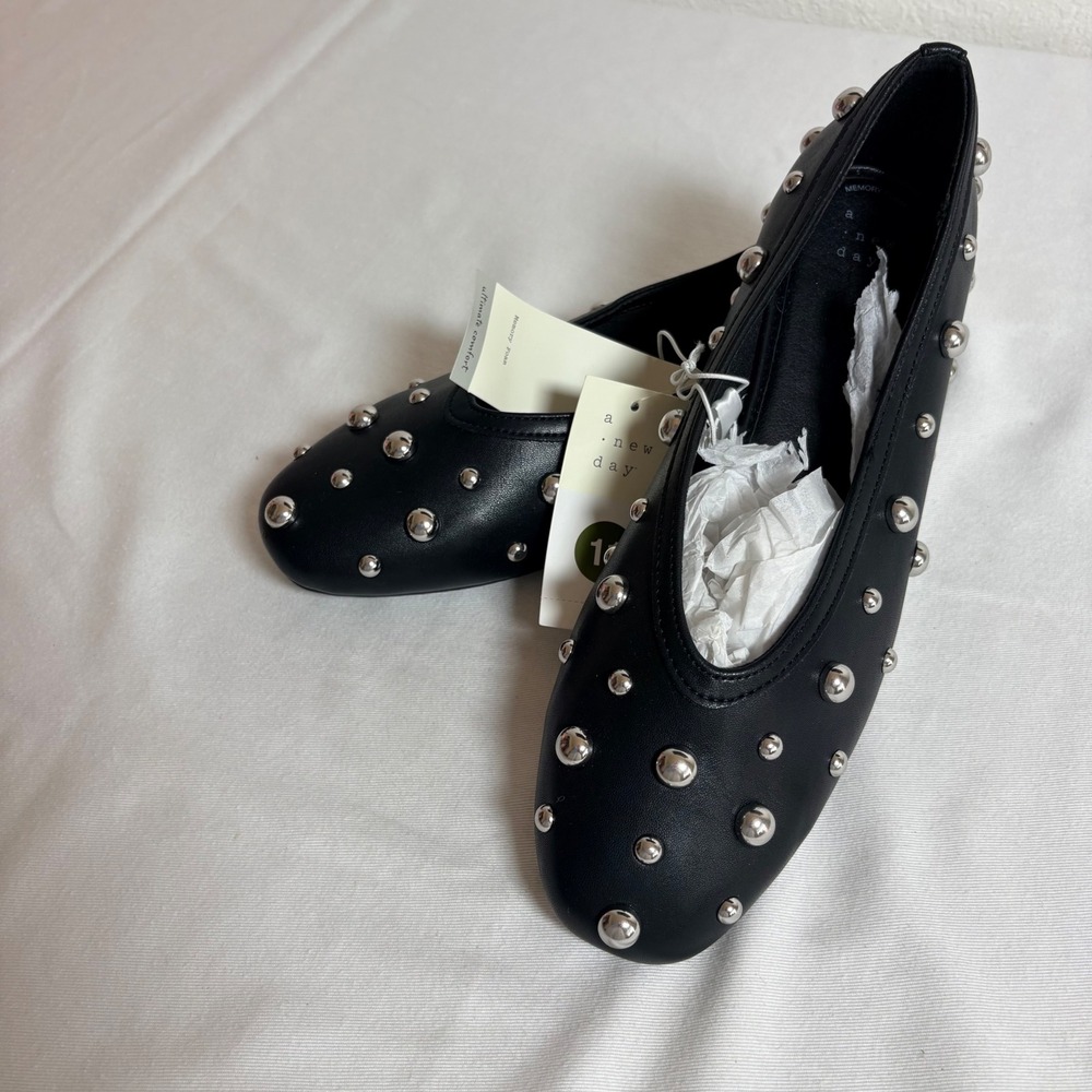A New Day Studded Ballet Flats 11 Black New Silver Domed Stud Memory Foam Edgy